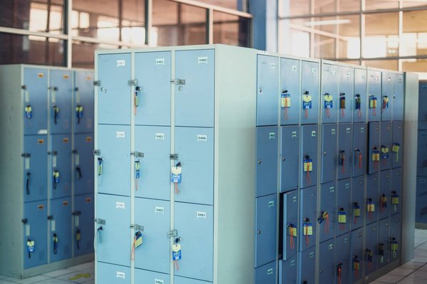 Lockers à Paris Saint Lazare : Qu'en est-il des consignes?