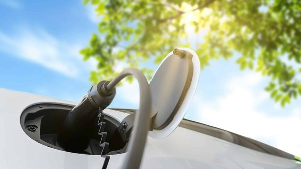 Y a-t-il des bornes de recharge pour véhicules électriques au Camping Rancho Davaine ?