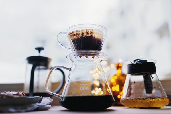 Carafe filtrante : votre alliée pour une hydratation saine, écologique et savoureuse au quotidien